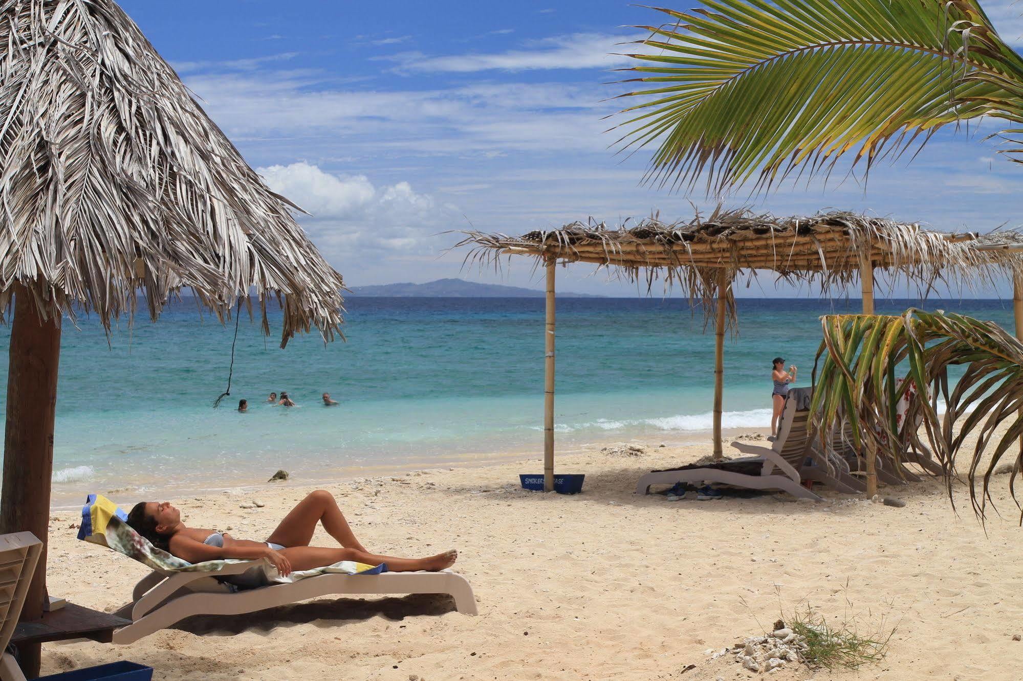 เซาท์ ซี ไอส์แลนด์ รีสอร์ต Hostel South Sea Island ภายนอก รูปภาพ
